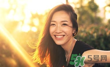 女人熬夜怎么保養(yǎng)皮膚？女人熬夜吃什么補(bǔ)品好？