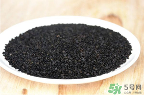 薺菜和芝麻能一起吃嗎？薺菜可以摻芝麻葉吃嗎？