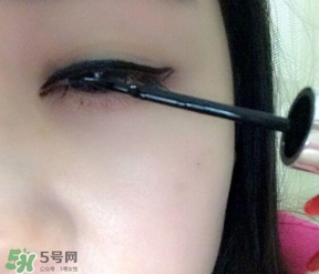 美人魚眼線液怎么用？美人魚眼線液怎么畫？
