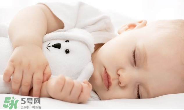 睡眠對人體有何作用？人體正常睡眠幾個小時