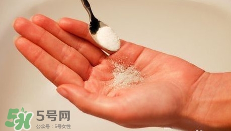 切辣椒后手很辣怎么辦？切辣椒后手很辣多久能好