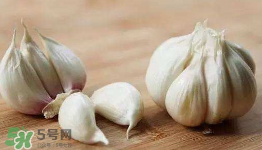 發(fā)芽的大蒜能吃嗎？發(fā)芽的大蒜能不能吃