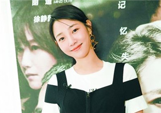 白百合黃色外套是什么牌子？白百合黃色外套是哪個品牌？