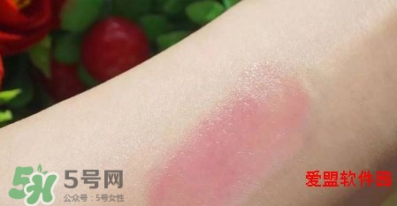 迪奧變色唇膏005和006哪個(gè)好看？dior變色唇膏005和006試色圖