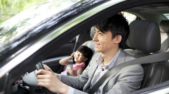 坐車暈車的人開(kāi)車會(huì)暈嗎？暈車的人開(kāi)車會(huì)不會(huì)暈車