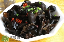 哺乳期能吃黑木耳嗎？哺乳期吃木耳會(huì)回奶嗎？
