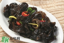 尿酸高可以吃黑木耳嗎？ 尿酸高的能吃木耳嗎？	
