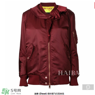 白百合紅色外套是什么牌子？白百合紅色外套是哪個(gè)品牌？