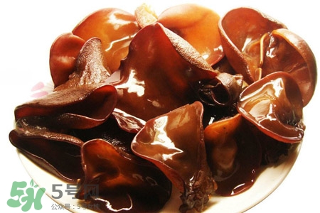 黑木耳是堿性食物嗎？黑木耳是酸性還是堿性？