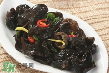 黑木耳是堿性食物嗎？黑木耳是酸性還是堿性？