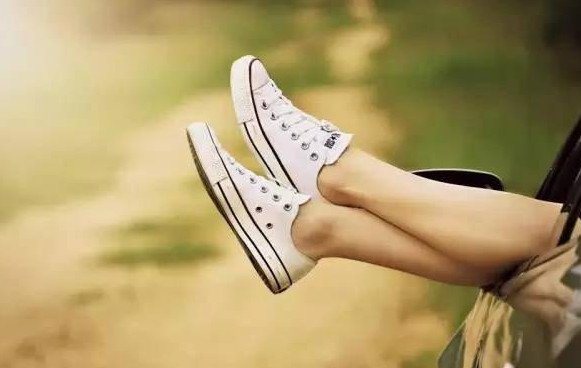 小腿突然抽筋怎么辦？睡覺時(shí)小腿突然抽筋