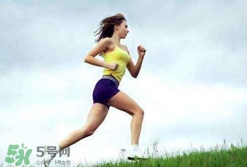 女生馬甲線怎么練？馬甲線多久能練出來