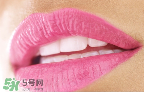 牙周炎怎么得的？牙周炎怎么引起的