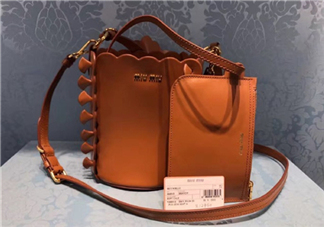 miumiu水桶包怎么搭配？miumiu水桶包怎么搭配好看？