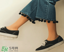 牛仔闊腿褲搭配什么鞋子？闊腿牛仔褲搭配什么鞋子好看？