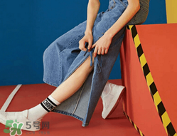 牛仔闊腿褲搭配什么鞋子？闊腿牛仔褲搭配什么鞋子好看？