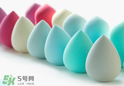 美妝蛋可以干用嗎？美妝蛋使用前要打濕嗎？
