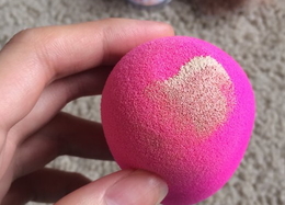 beauty blender美妝蛋和rt美妝蛋哪個好？