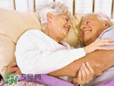 老年人還能性生活嗎？老年人的性生活需要注意什么？