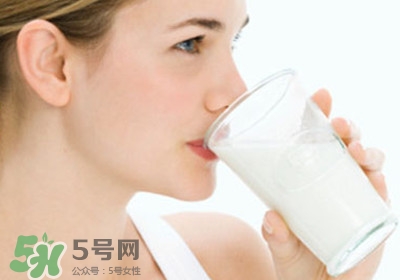 吃菠蘿舌頭麻怎么回事？吃菠蘿舌頭麻是過敏嗎