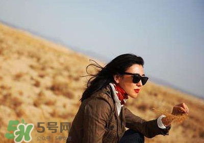 頭發(fā)掉的厲害怎么辦？頭發(fā)掉的厲害是什么原因