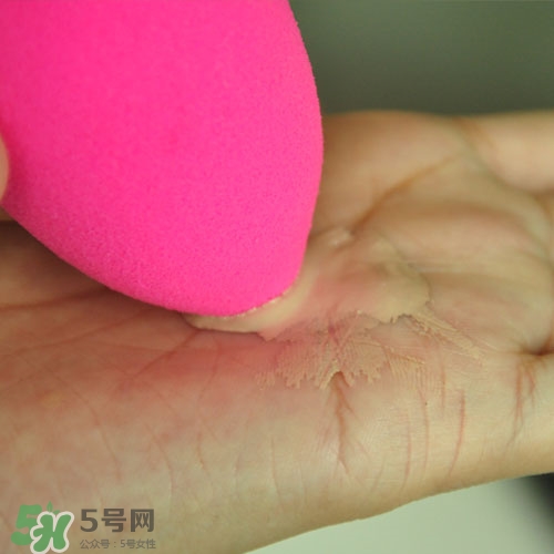 美妝蛋可以用香皂洗嗎？美妝蛋可以用肥皂洗嗎？