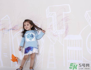 寶寶四月份穿什么衣服？四月份怎么給寶寶穿衣服？