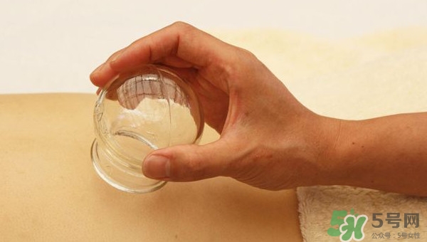 拔罐拔出水泡來(lái)怎么回事？拔罐出水泡是什么原因