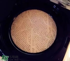 ysl蕾絲氣墊粉餅怎么用？ysl超模蕾絲氣墊粉餅使用方法