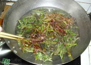 香椿為什么要焯水？香椿怎么焯水？
