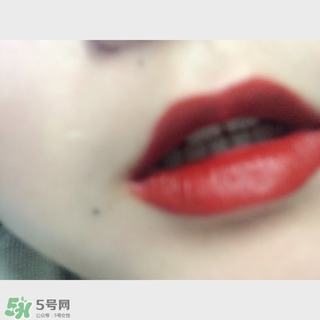 辣椒紅是什么顏色？辣椒紅口紅色號(hào)試色
