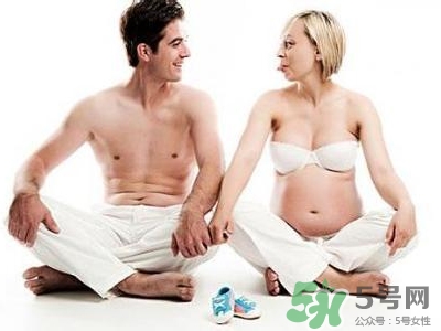 孕期高潮宮縮會怎樣？孕期高潮對小孩有害嗎？