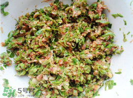 香椿和豬肉能一起吃嗎？香椿豬肉餃子餡兒的做法