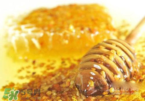 桃花茶可以加蜂蜜嗎？桃花茶可以和蜂蜜一起喝嗎？