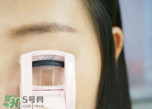貝印和muji睫毛夾哪個(gè)好？貝印和無印良品睫毛夾對(duì)比
