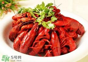 月經(jīng)可以吃油燜大蝦嗎？經(jīng)期能吃油燜大蝦嗎？