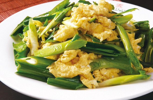 蒜苗是發(fā)物嗎？蒜苗是不是發(fā)物