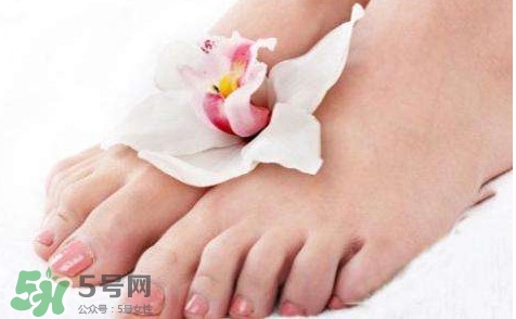 痛風有什么癥狀？女性痛風的初期癥狀
