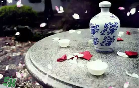 桃花醉酒好喝嗎？喝桃花醉酒有什么好處？