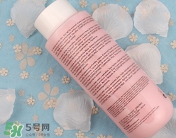 蘭嘉絲汀粉水和蘭蔻粉水哪個(gè)好？蘭嘉絲汀粉水和蘭蔻粉水對(duì)比