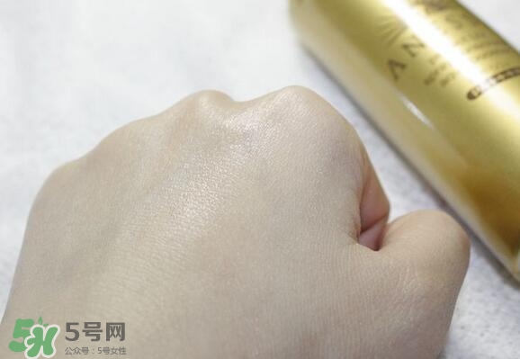 安耐曬噴霧可以帶上飛機(jī)嗎？安耐曬防曬噴霧可以托運(yùn)嗎？
