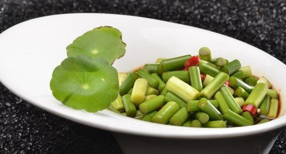 蒜苔怎么處理？蒜薹炒之前要怎么處理