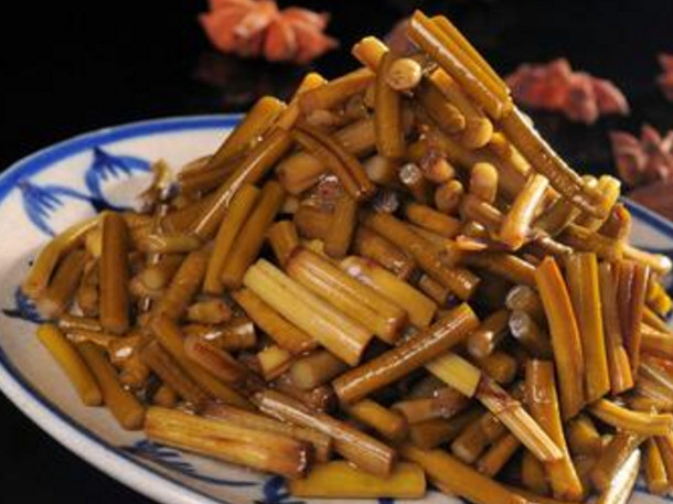 怎樣腌蒜苔才好吃？家常腌蒜苔的方法