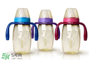 奶瓶能用洗潔精洗嗎？洗潔精能洗奶瓶嗎？