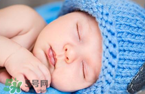 怎么樣給寶寶清理鼻腔？給寶寶清理鼻腔要注意什么？