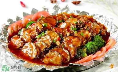 如何炒茄子不黑？怎么炒茄子不黑