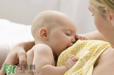 胸很大奶水卻很少怎么回事？胸大卻沒有奶水該怎么辦？