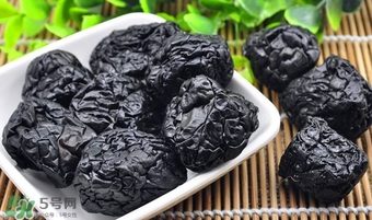 烏梅可以直接泡水喝嗎？烏梅泡水喝的功效