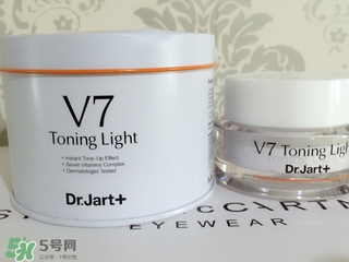 蒂佳婷素顏霜孕婦可以用嗎？v7素顏霜孕婦可以用嗎