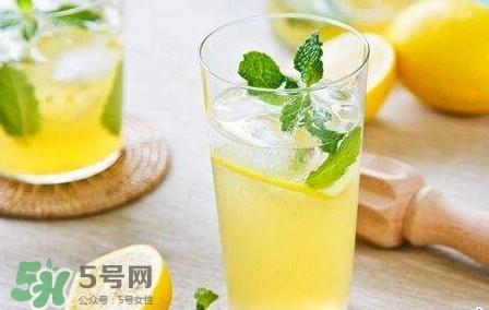 檸檬水什么時(shí)候喝最好？檸檬水什么時(shí)間喝最好